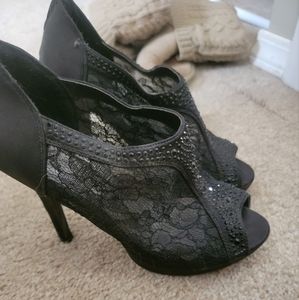 8.5 Black Mesh Heals